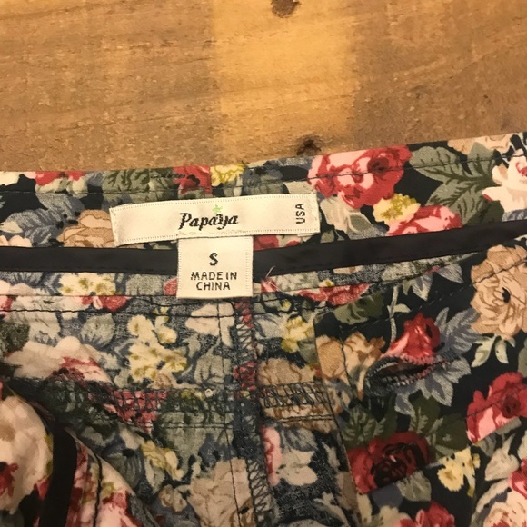 Papaya Floral Shorts Size Small FREE SHIP - Picture 3 of 4